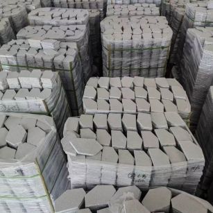 吉林市芝麻白石材冰裂纹，碎拼。