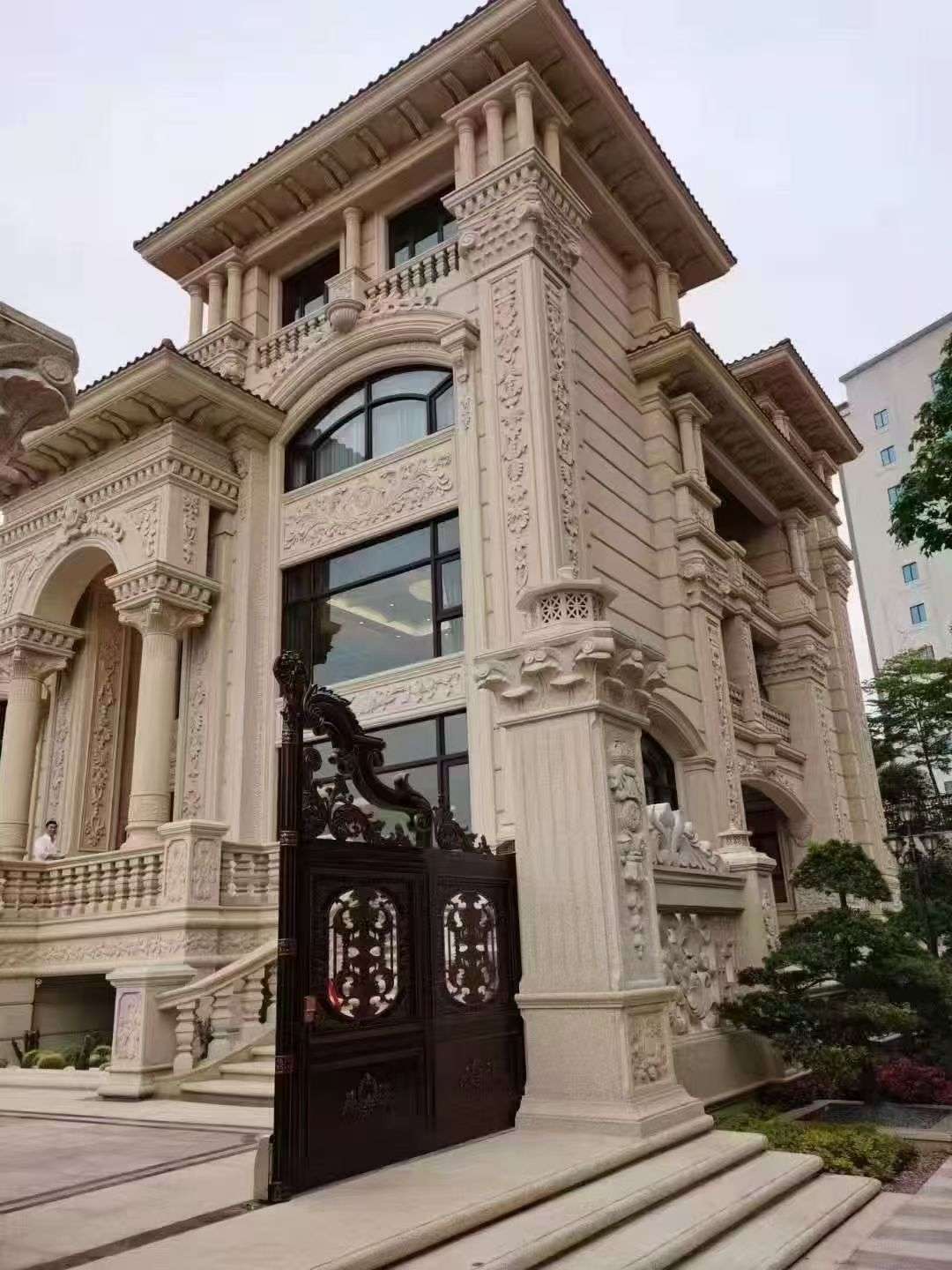 吉林市黄金麻别墅外墙异形定制